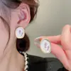 Pendientes Vintage de Segunda Mano Aguja de Plata Plisado Corazón Rojo Pendientes de Metal Pendientes Personalizados Retro Fabricante Venta al por Mayor