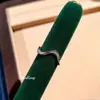 Anillo de Ola de Venta Caliente Zhenrong Temu Anillo de Cola con Forma de Cola de Zirconia Micro-Pavimentada Comercio Electrónico Transfronterizo Suministro Anillo de Compromiso para Mujeres