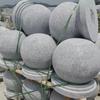 Bola de Piedra Granito Gris Sésamo Barrera de Piedra Cinco Lotos Barrera de Piedra Asiento Especial Forma Taburete Suministro Principal para Proyecto de Jardín Municipal