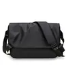 Nueva Bolsa Cruzada de Película de Cuero Marca de Moda para Hombre Bolso de Hombro Único Repelente al Agua Mochila de Moda Bolso Bandolera Casual Bolso Cruzado para Estudiante