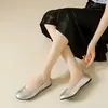 Mocasines de cuero suave, suela blanda, boca poco profunda, suela plana para mujer, nuevo lanzamiento otoño 2026 versión coreana, zapatos casuales versátiles sin cordones