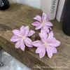 Flores Artificiais: Lírio-do-vale e Clematis Floridos de 3 Cabeças para Decoração de Corredor de Casamento, Arte Floral e Decoração de Casa