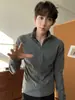 Camiseta Térmica de Manga Larga para Hombre con Media Cremallera y Cuello Alto Gris Oscuro Estilo Americano Nuevo Otoño Invierno Hombro Normal Sudadera Deportiva de Peso Pesado