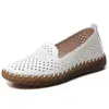 Sandália Casual de Verão Feminina Branca com Estampa de Grou Nova Superfície Macia Costura Manual Solado Macio Vazada Respirável Sapatos para Mãe Off-White