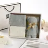 Caja de Regalo de Toalla de Terciopelo Coral Oso Pequeño Regalo de Acompañamiento Paquete de 2 Producto de Devolución de Regalo Forma Absorbente Logo Bordado