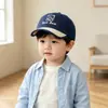 Gorra Infantil Bordada con Letra, Nueva Gorra de Pico Versión Coreana de Otoño, Gorra de Béisbol Versátil de Dibujos Animados Lindos para Niños y Niñas