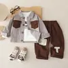 Roupas para Meninos 2026 Novo Estilo Bebê Crianças Primavera e Outono Moda Coreana Versão Color-Block Bolsos Duplos Gola Reversível Jaqueta Conjunto de Três Peças