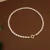 Colar de Pérolas Naturais de Água Doce Feminino Temperamento Colar Versátil Criativo Alto Nível Perto de Redondo Sem Núcleo Trevo de Quatro Folhas Corrente para Clavícula