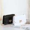 Bolso de mujer 2022, nuevo bolso cuadrado pequeño de moda, bolso de cadena estilo coreano, bolso bandolera de hombro para mujer, bolsos de mujer al por mayor