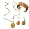 Conjunto de pulsera, collar y pendientes de estilo europeo y americano transfronterizo con grava de colores y apertura lateral ancha, accesorios de pulsera de diamantes, joyería para orejas