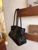 Bolso de mano de cuero de diseño estilo coreano 2026 con hebilla, bolso de piel de vaca, bolso bandolera retro de un solo hombro para mujer, gran capacidad