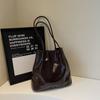Bolsa retrô feminina grande capacidade 2025 nova outono e inverno casual simples casual ombro elegante bolsa de viagem