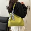 Bolso de gran capacidad de estilo extranjero de alta gama 2025, nuevo bolso de mujer, bolso de hombro de moda para viajeros, bolso de mano popular de primavera y verano