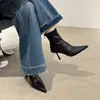 Botines de tacón de aguja negros de punta fina estilo coreano para mujer, zapatos versátiles de tacón alto para otoño e invierno, con parte superior de piel con estampado de lichi y diseño elástico para un efecto adelgazante