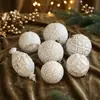 Colgante con Forma de Bola de Navidad Mate Retro Lujo Ligero Copo de Nieve Adorno de Regalo Decoración de Árbol de Navidad Plástico Blanco Dorado Nuevo Estilo