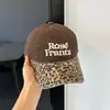 Gorra de Béisbol Retro Americana con Estampado de Leopardo y Bordado de Letras para Mujer, Gorra de Pico Adelgazante con Visera Ancha, Circunferencia de Cabeza Grande, Corona Suave