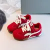 Zapatillas de entrenamiento alemanas estilo retro para niñas, nueva moda infantil primavera-verano 2026, zapatos casuales versátiles, zapatillas deportivas de suela suave, zapatos Forrest Gump