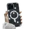 Estilo Artístico Preto e Branco Flores Pequenas Capa de Telefone Magnética Magsafe Iphone18Promax Capa Protetora Transparente