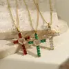 Collar de Zirconia Esmeralda Estilo Francés Nuevo Llegada con Corazón Hueco y Diseño de Cruz Collar Versátil para Mujer