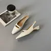Zapatos de otoño nuevos de estilo coreano, versátiles, de tacón medio 2026, nicho, retro, simples, sandalias de tacón de aguja con punta cuadrada pequeña, elegantes para mujer