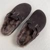Sapatos Birkenstock Retrô de Lã com Solado Grosso Pantufas Peludas de Bico Birkenstock Forradas com Lã para Mulheres Outono e Inverno Roupa Externa Novo Estilo 2025