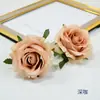 Flores de Rosa Pequenas Artificiais Estilo Europeu 7cm Flor de Rosa Enrolada Flor de Parede Vime Guirlanda Decoração Suspensa para Shopping Center Acessórios para Arranjo de Banquete de Casamento
