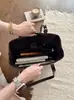 Bolsa de Hombro Grande Capacidad Mate para Mujer Estilo Nuevo 2026 Terciopelo de Gama Alta Elegante Retro Bolso Bandolera