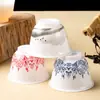 Xícara de chá descartável feita de plástico de grau alimentício, branco porcelana, estilo pintura chinesa, xícara de chá de porcelana azul e branca para receber convidados de alta qualidade