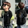 Camiseta de Manga Larga Falsa de Dos Piezas para Niños Estilo Primavera y Otoño Top de Algodón Puro para Niños Nuevo Estilo 2026 para Niños Mayores Camiseta Base