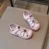 Sandálias de Cabeça para Crianças ao Ar Livre 2026 Verão Sapatos Esportivos de Praia para Meninas Estilo Coreano Antiderrapante Sapatos Aquáticos para Meninos para Vadar e Caminhada em Riachos