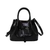 Bolsa de Mão Feminina Nova Primavera Pequena Tote Bag Moda Simples Vintage Bolsa Cesta Bolsa Balde para o Dia a Dia