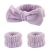 Set de Tres Piezas para Lavado Facial y a Prueba de Humedad, Diadema de Mariposa de Terciopelo Coral, Pulsera Absorbente, Diadema para Lavado y Deportes para Mujer