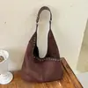 2026 Bolsos Retro Europeos y Americanos Nuevos para Mujer, Bolso de Hombro Único Versátil Elegante y Súper Popular, Bolso Tote de Gran Capacidad con Remaches