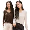Camisa base de lana de acetato, camiseta versátil de otoño e invierno con cuello en U de Tencel Lyocell, tejido de punto rayado adelgazante de manga larga 7009