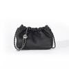 Bolsos personalizados para mujer, nuevo bolso de piel de vacuno de primera capa, bolso bandolera versátil con cadena para trabajo, de alta gama.