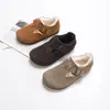 298-1 Sapatos de Veludo de Inverno com Fivela Retrô Couro Nobuck Bico Redondo Quentes para Mulheres