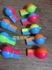 Novo apito de brinquedo de plástico de futebol de duas cores, apito de brinquedo de atividade, apito de resgate, fábrica de atacado