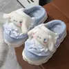 Pantuflas de algodón de gato Hello Kitty para mujer, bolso de invierno con zapatos de algodón de luna lindos y nuevos de piel y forro polar para mujer
