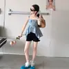 Conjunto de Verão Estilo Coreano para Meninas 2026 Novo Conjunto de Duas Peças Tendência: Top Regata Xadrez e Shorts Estilosos para Crianças