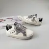 1059 Sapatos de Lona Estrela Nova Quatro Estações para Crianças Moda Coreana Lantejoula Meninos e Meninas Sapatos Casuais Solado Macio Sapatos Pequenos Sujos