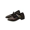 Sapatos Mary Jane de salto grosso e bico fino, sapatos pequenos de couro elegantes, mocassins versáteis para o trabalho, novos lançamentos de verão 2026, sapatos de corte baixo