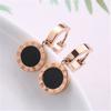 Pendientes coreanos de acero y titanio en oro rosa para mujer, con galvanoplastia y conservación del color, de plata S925, con forma de rosa y aguja, sencillos y elegantes.