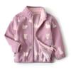 Ropa de Abrigo para Niñas 2026 Otoño Nuevo Estilo Ropa de Abrigo Polar con Cuello Alto Estampado Lindo Chaqueta para Bebé Wy1579
