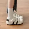 Zapatillas retro de mujer estilo alemán con correas de velcro, nuevos zapatos casuales versátiles 2026 para estudiantes, zapatos de dedo gordo feos-lindos