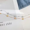 Estilo Minimalista de Lujo Nicho Pulsera de Acero de Titanio Incrustada con Pedrería de Estrella de Cinco Puntas para Mujer Moda Commute Joyería de Mano de Estrella de Lujo Ligero Transfronteriza