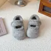 Sapatos Infantis de Algodão com Aquecimento de Lã Estilo Birkenstock 2026 Bebê Novo Estilo Sapatos de Pelo para Crianças Pequenas Sapatos de Lona de Inverno para Meninas