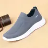 Sapatos Casuais Slip-on de Primavera e Verão para Atacado Sapatos Baixos para Homens Estilo Comércio Exterior Sapatos Masculinos Abertura em Meia Flyknit Respirável Sapatos Esportivos