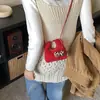 Bolsa Infantil Otoño e Invierno Nueva de Moda Nicho Lana de Cordero Mini Bolso Media Luna Bordado con Letra Bolso de Mano Bolso para Labiales para Niñas