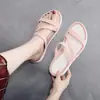Chinelos Externos Molháveis para Mulheres 2024 Novos Sandálias de Verão Sola Macia Sapatos de Maternidade Estilo Coreano de Praia Sandálias de Praia para Mulheres