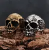 Anillo de Calavera Agrietada Retro Desgastado para Hombres Estilo Motociclista Americano Anillo de Banda Ancha Bicolor Dorado y Plateado Desgastado Cabeza de Fantasma